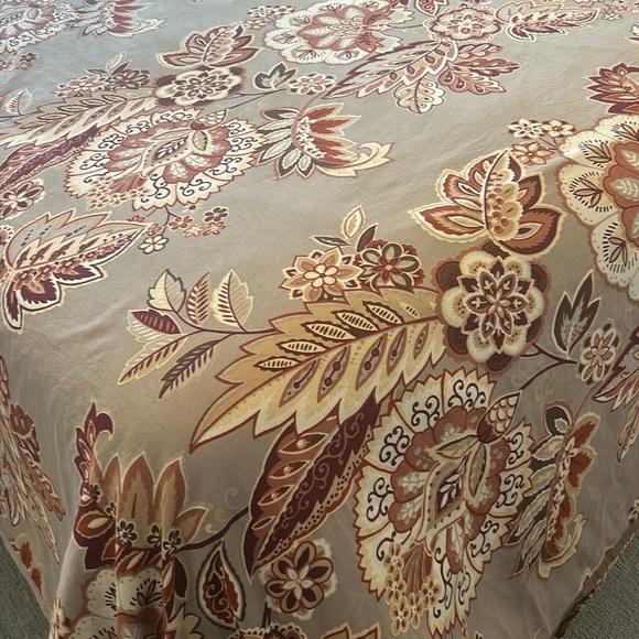 Carlingdale 100% Cotton King Size Duvet Cover, Shams, and Pillow Cases - Picture 3 of 10